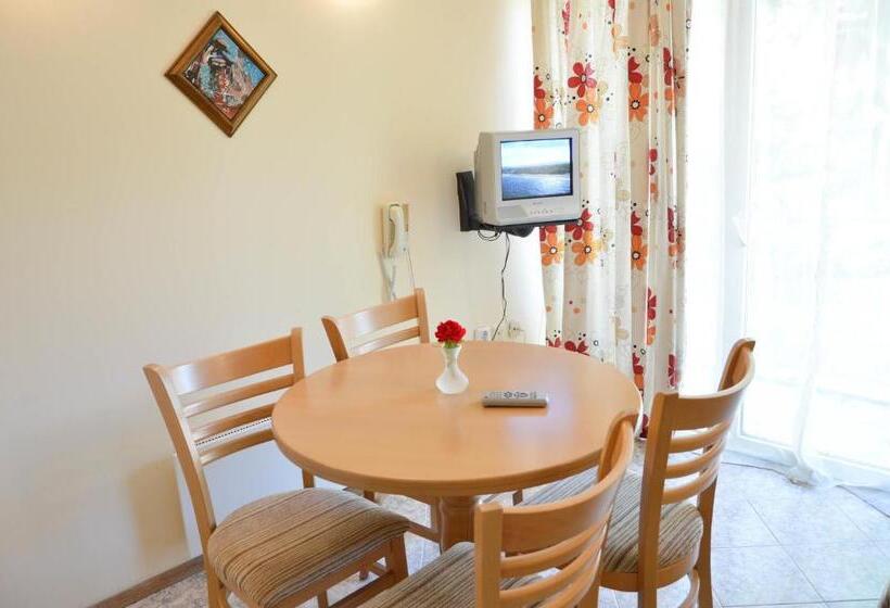 منزل غرفتين نوم, Vita Park Hotel And Aqua Park