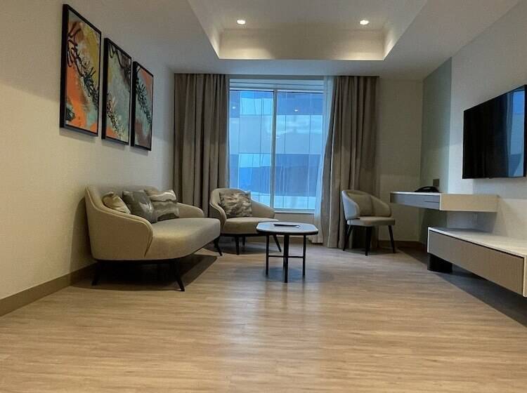 Люкс Premium 2 Спальни, Residence Inn By Marriott Sheikh Zayed Road, Dubai