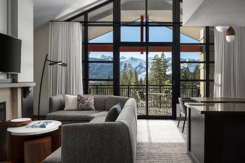 デラックススイート, The Westin Monache Resort, Mammoth