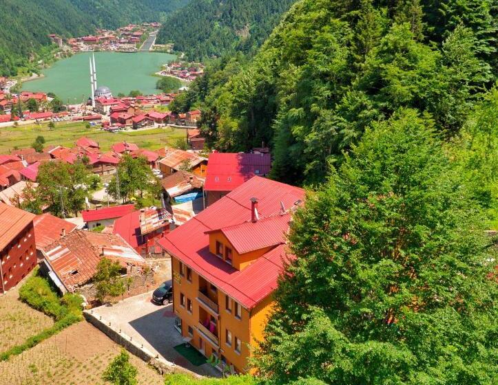 1 Bedroom Apartment Lake View, Auga Apart