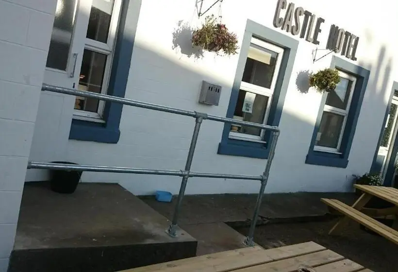 オーシャンビューファミリールーム, The Castle