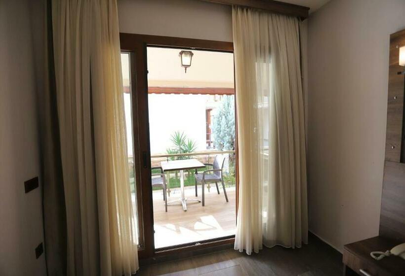 اتاق استاندارد با بالکن, Dolphin Apart