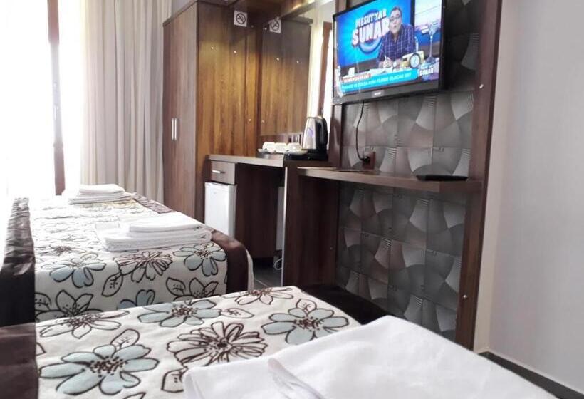 اتاق استاندارد سه تخته با بالکن, Dolphin Apart