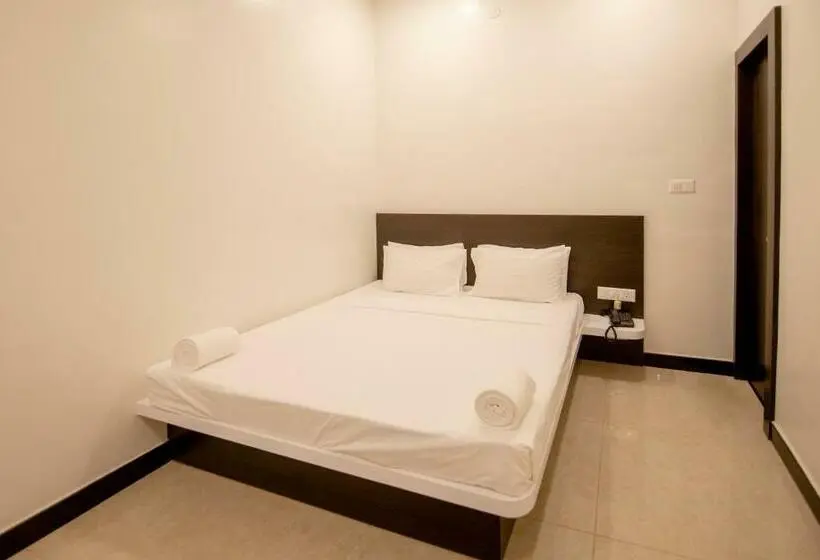 اتاق لوکس, Gopuram Residency