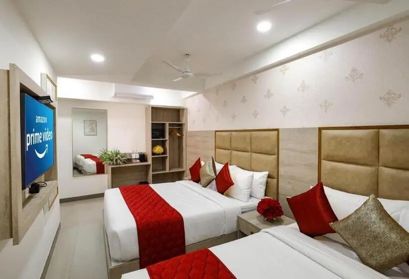 اتاق لوکس خانوادگی, Gopuram Residency