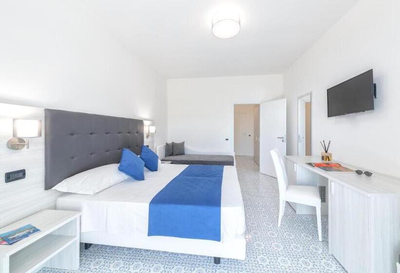 חדר סטנדרט לארבעה, Royal Sunset