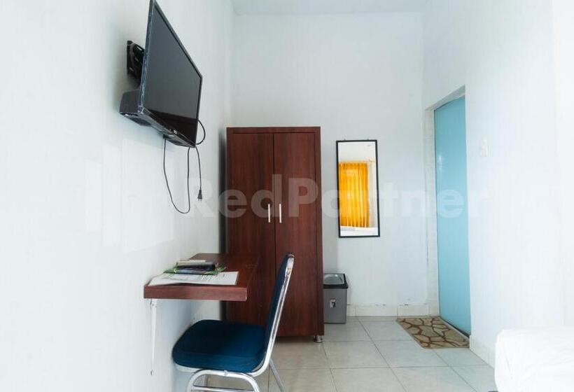 Camera Standard, Teratai Guesthouse At Rs Adam Malik Medan Mitra Reddoorz