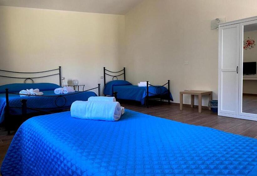 חדר סטנדרט לארבעה, Janas B&b