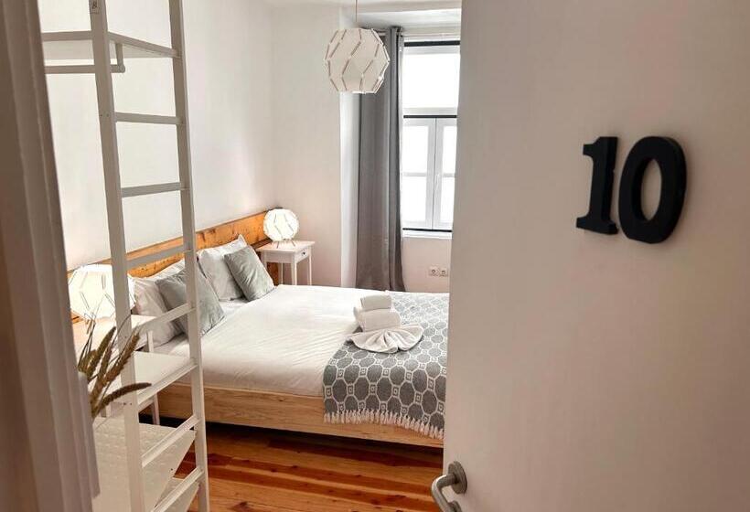 اتاق سوپریور, 262 Baixa Guesthouse