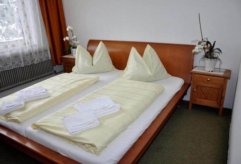 Standardrum med Balkong, Pension Central