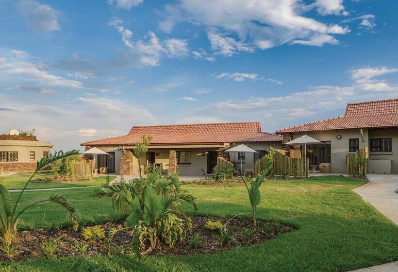 Вилла 4 Спальни, The Kingdom Resort