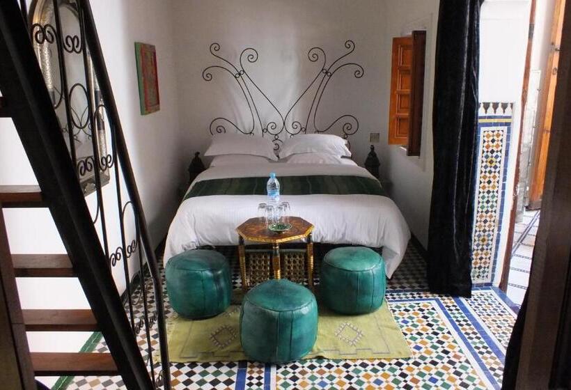 اتاق استاندارد چهار تخته, Dar Faracha Fes