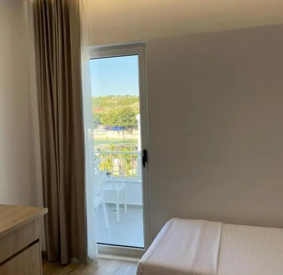 اتاق استاندارد با چشم‌انداز دریا, Emaar Hotel Ksamil   Beachfront , Newly Renovated