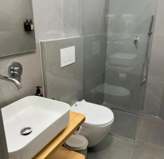 اتاق استاندارد سه نفره, Emaar Hotel Ksamil   Beachfront , Newly Renovated