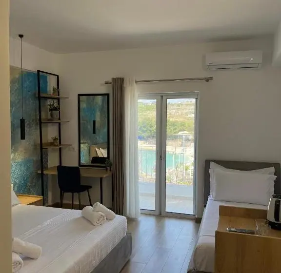اتاق لوکس سه تخته, Emaar Hotel Ksamil   Beachfront , Newly Renovated