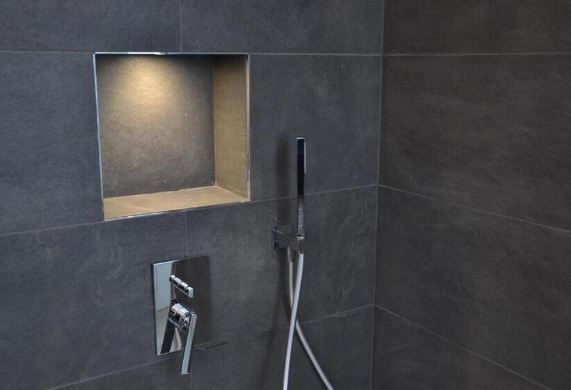 اتاق استاندارد سه نفره, In Centro Glam