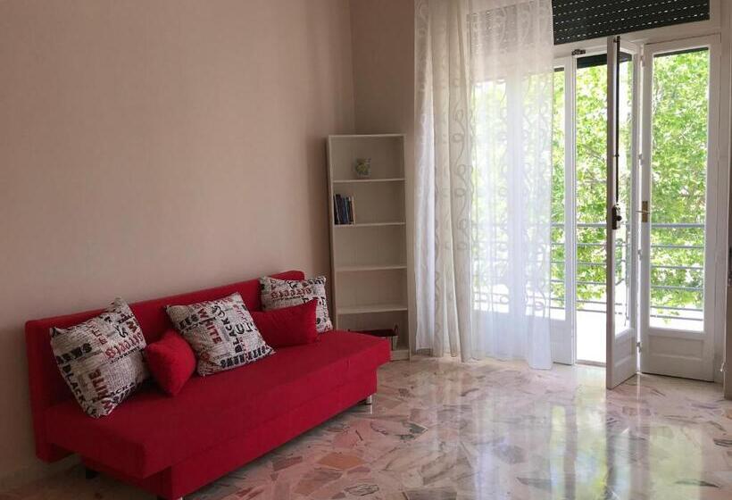 Апартаменты 1 Спальня с Балконом, Le Torrette Rooms And Apartments