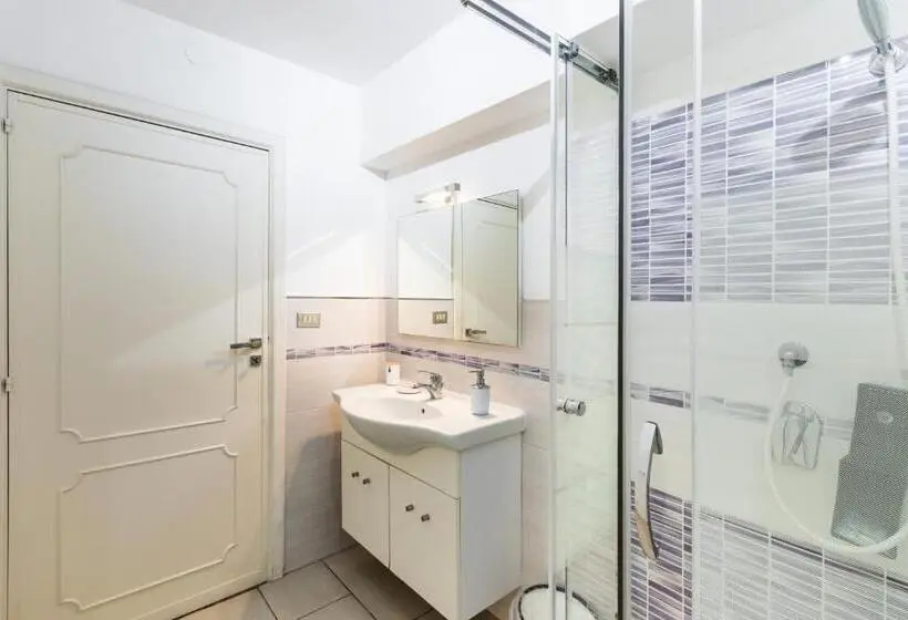スタンダード４人部屋, Le Torrette Rooms And Apartments