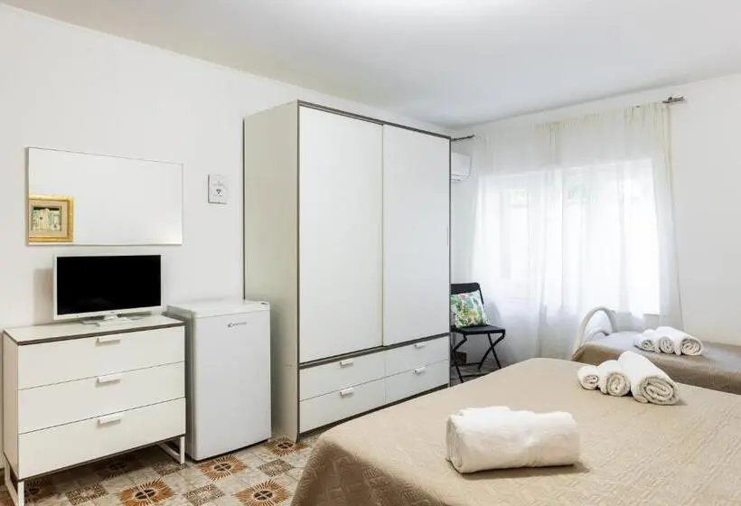 スタンダード４人部屋, Le Torrette Rooms And Apartments