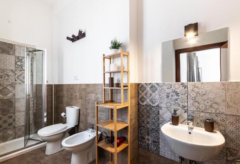 اتاق استاندارد سه تخته با بالکن, Le Torrette Rooms And Apartments