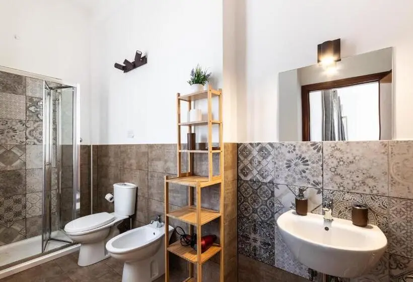 バルコニー付きスタンダードトリプルルーム, Le Torrette Rooms And Apartments