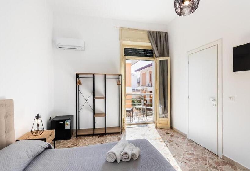 اتاق استاندارد با بالکن, Le Torrette Rooms And Apartments