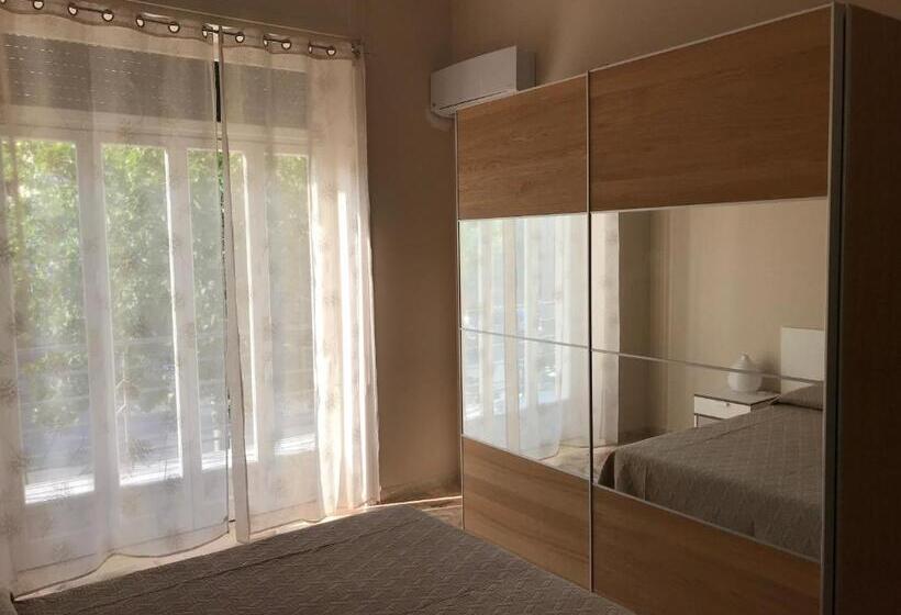 Апартаменты 1 Спальня с Балконом, Le Torrette Rooms And Apartments