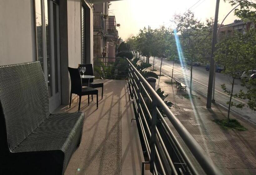 Апартаменты 1 Спальня с Балконом, Le Torrette Rooms And Apartments