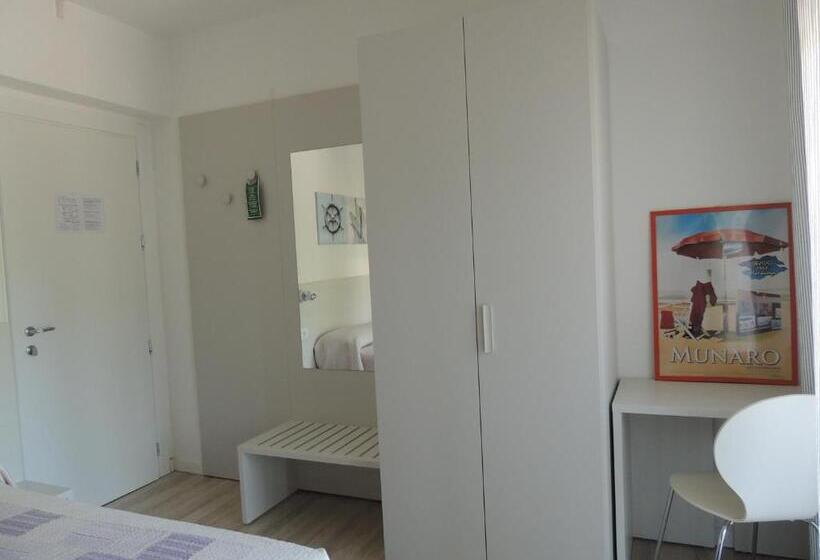 Номер Стандарт Трехместный, Ai Fiori