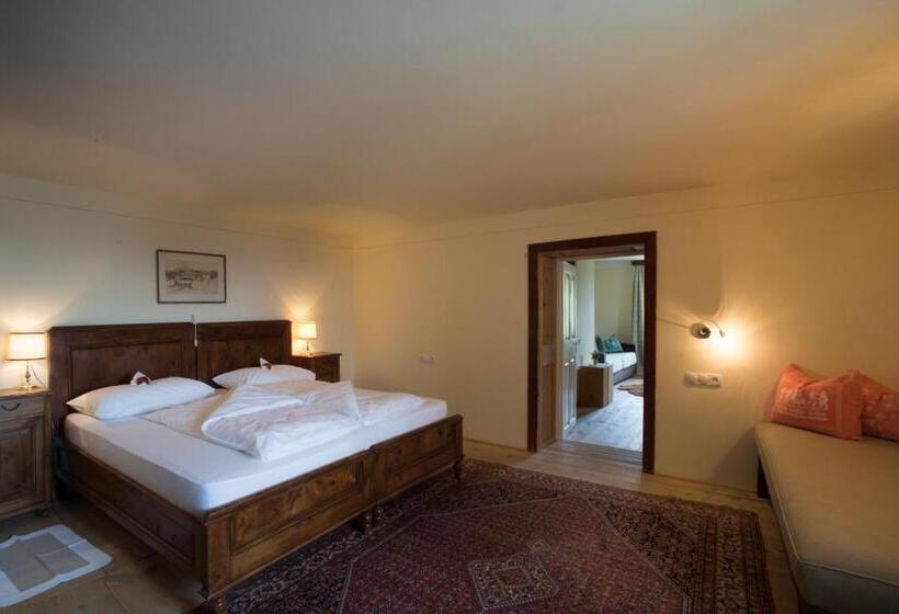 סוויטה עם מרפסת, Der Zirmerhof