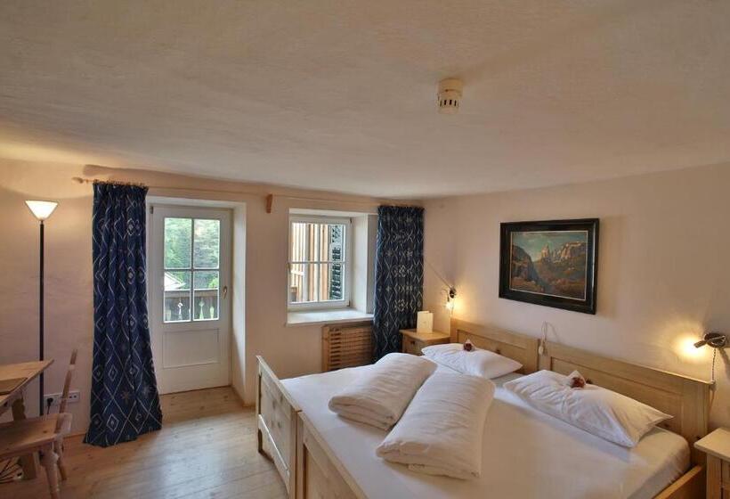 סוויטה עם מרפסת, Der Zirmerhof