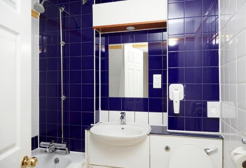 패밀리 룸, Wheatsheaf By Chef & Brewer Collection