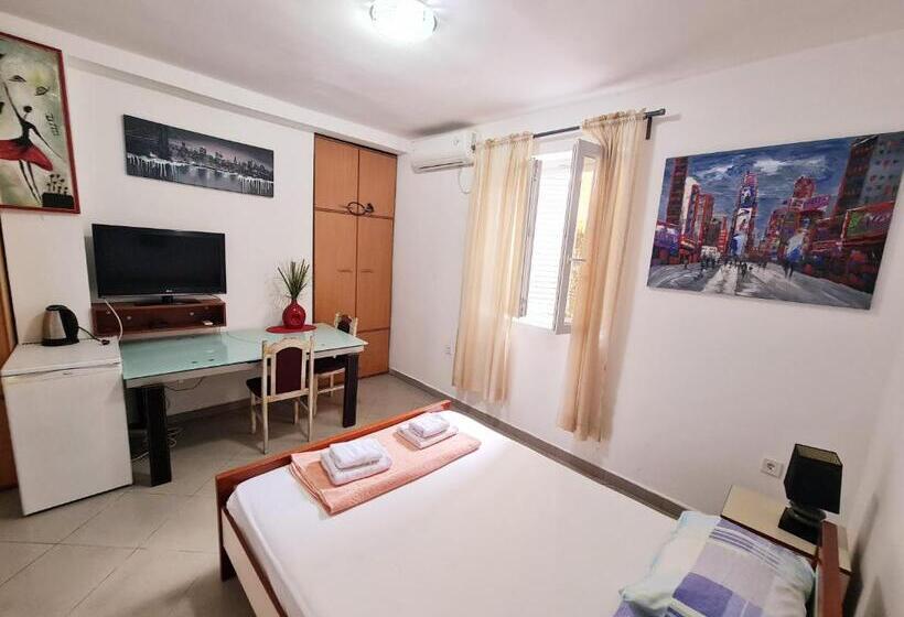 اتاق اکونومی, Apartments Pier