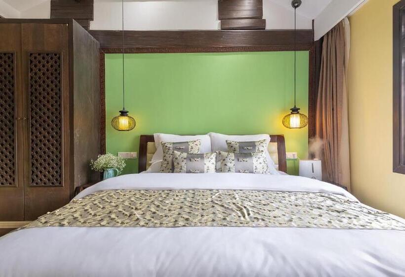 Полулюкс, Lijiang Gui Yuan Tian Ju Guesthouse