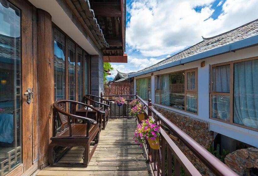 带大床的复式套间, Lijiang Gui Yuan Tian Ju Guesthouse