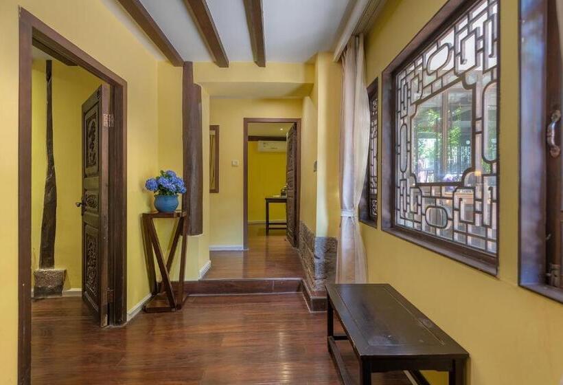 带2个卧室的套房, Lijiang Gui Yuan Tian Ju Guesthouse