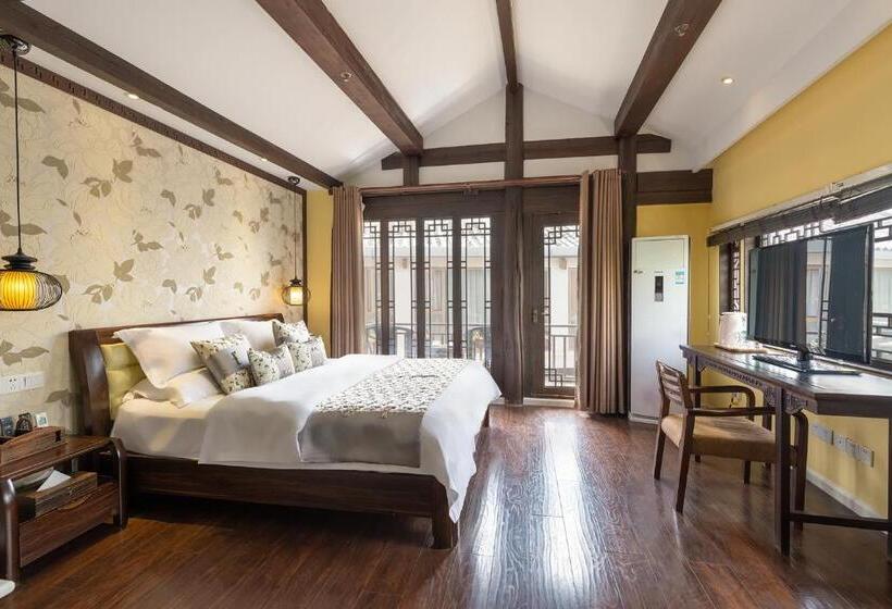 带大床的复式套间, Lijiang Gui Yuan Tian Ju Guesthouse