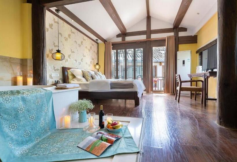 带大床的复式套间, Lijiang Gui Yuan Tian Ju Guesthouse