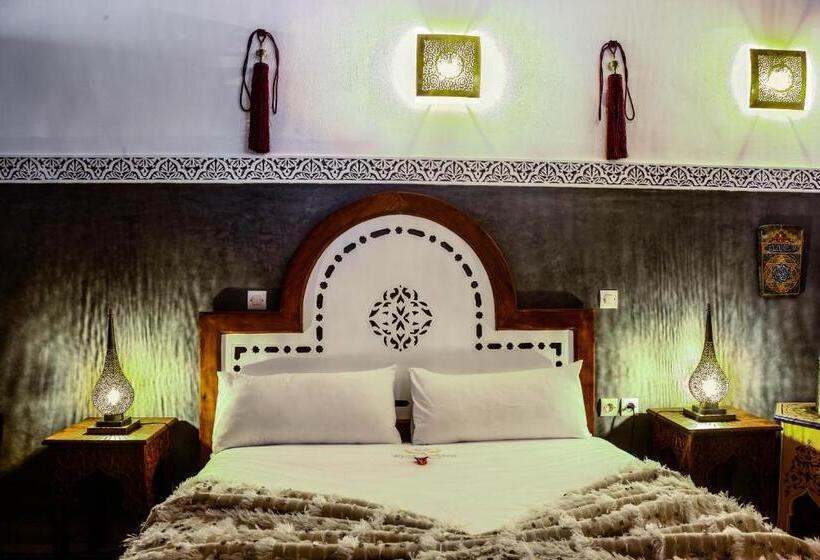 سوییت, Astra Damus