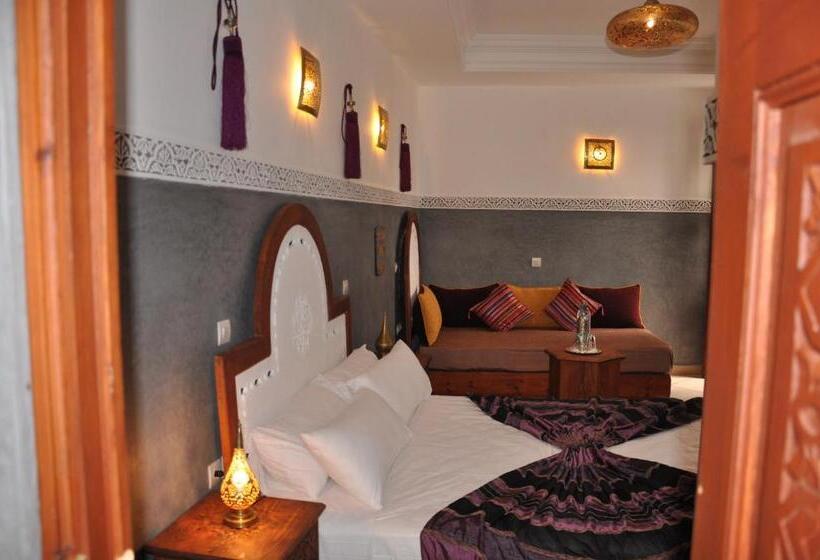 سوییت, Astra Damus