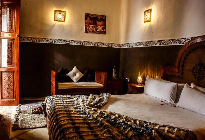 اتاق استاندارد, Astra Damus