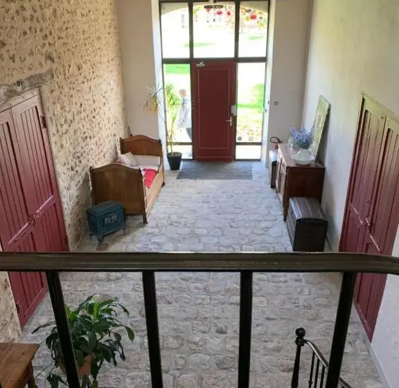 コンフォートトリプルルーム, Ferme D'orsonville