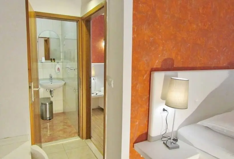 スタンダード４人部屋, Villa Mirosa