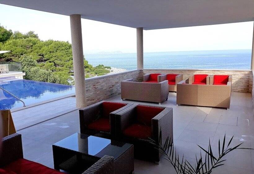 Четырехместный Номер Стандарт, Villa Mirosa