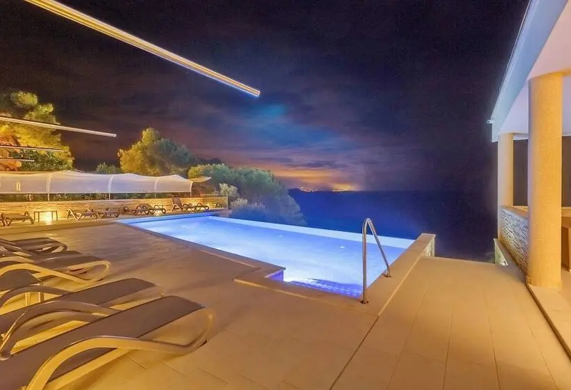 テラス付きスタンダードルーム, Villa Mirosa
