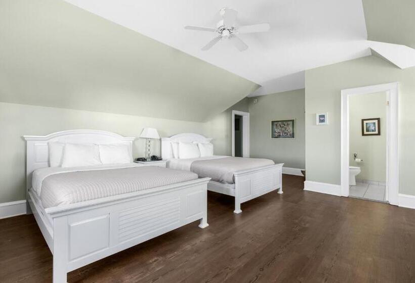 Номер Superior, The Tranquil House Inn