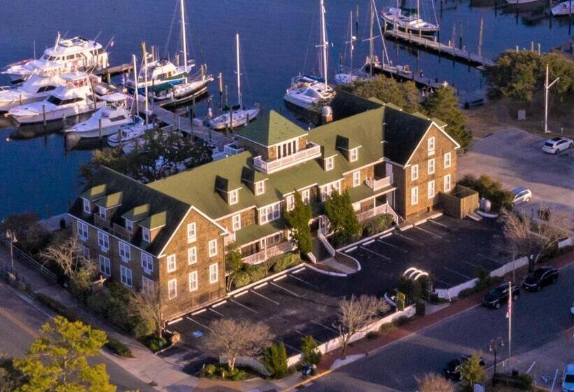 Четырехместный Номер Стандарт, The Tranquil House Inn