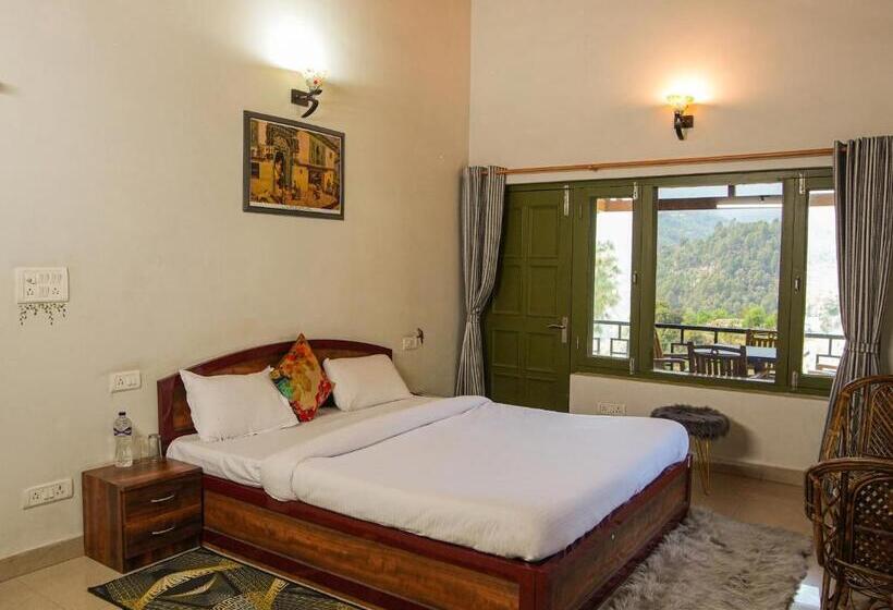 غرفة ديلوكس مزودة بشرفة, Thehimalayanliving Whistling Pines