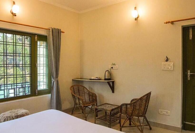 غرفة ديلوكس, Thehimalayanliving Whistling Pines