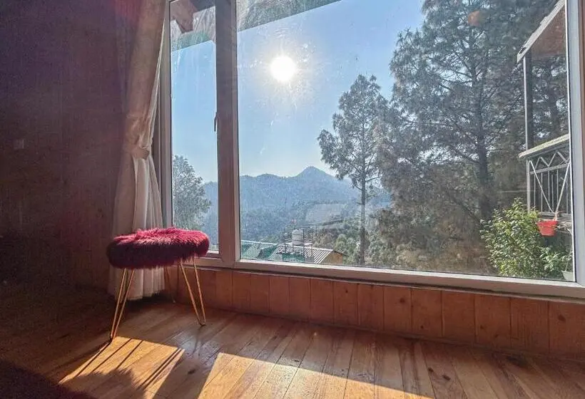 スタンダードルーム, Thehimalayanliving Whistling Pines